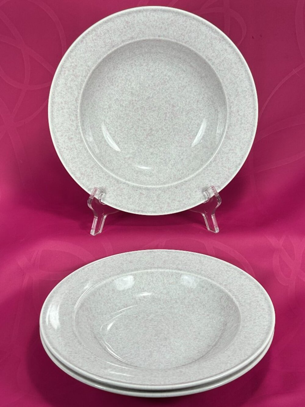 3 rimmed soup bowls. Mikasa Japan Ultrastone Pink CU126